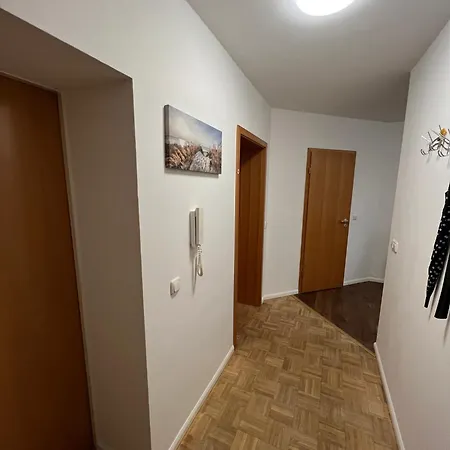 Apartment Bernstein Ruhig, Familienfreundlich Mit Garten Rostock