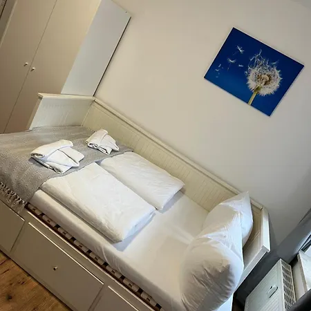 Apartment Bernstein Ruhig, Familienfreundlich Mit Garten
